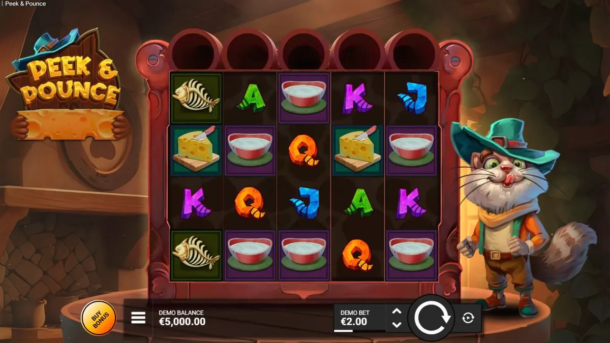 Tampilan visual slot Peek & Pounce dengan tema dapur kartun dan karakter kucing Señor Pounce.